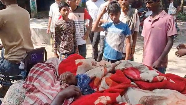 নাচোলে বিএনপির দুই পক্ষের সংঘর্ষে আহত ১৪