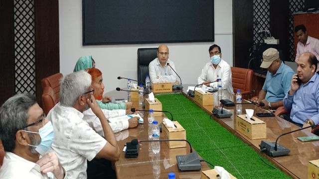 চাঁপাইনবাবগঞ্জে ডেঙ্গু নিয়ন্ত্রণে করণীয় নিয়ে মতবিনিময় সভা অনুষ্ঠিত