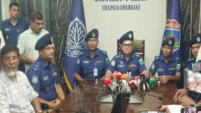নিখোঁজের ৩৫ ঘণ্টার মধ্যে ছোট্ট শিশুকে উদ্ধার, নি:সন্তান দম্পত্তি গ্রেপ্তার