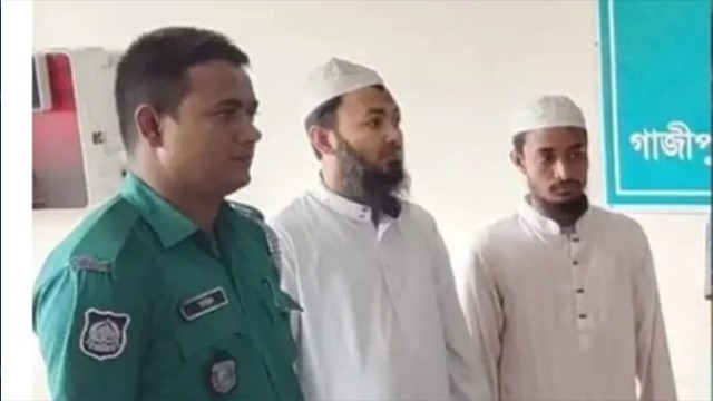 গাজীপুরে মাদরাসার শিক্ষার্থীকে যৌন নিপীড়নের অভিযোগে গ্রেপ্তার ২