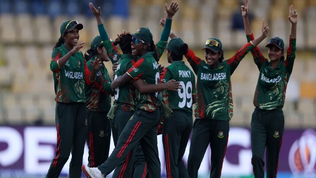 পাকিস্তানকে হারিয়ে বিশ্বকাপ শুরু বাংলাদেশের