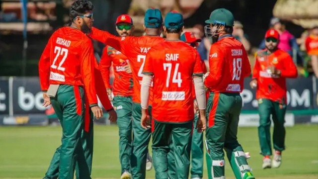 রিশাদের ঘূর্ণিতে অলআউট জিম্বাবুয়ে, সমতায় ফিরলো বাংলাদেশ