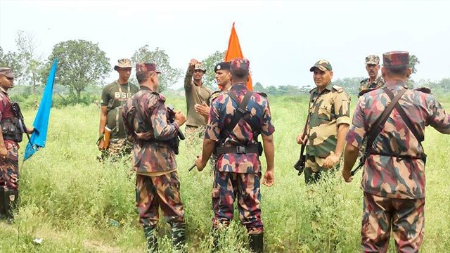 ‘এক পাও সরবো না এখান থেকে’ বিএসএফকে বিজিবির কড়া হুঁশিয়ারি