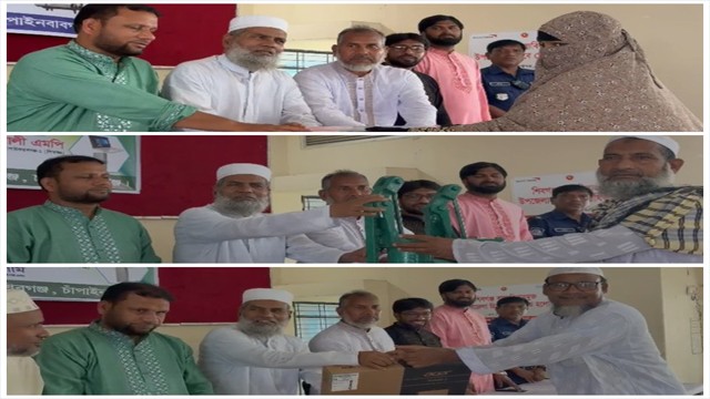 শিবগঞ্জে দুস্থদের মাঝে সেলাই মেশিন, সেমি ডিপ, নলকূপ, আলমারি ও ল্যাপটপ বিতরণ