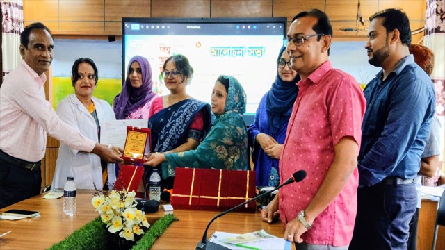 নাচোলে বিশ্ব জনসংখ্যা দিবস উপলক্ষে আলোচনা সভা অনুষ্ঠিত