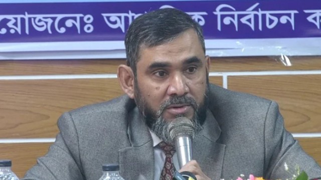 সরকারই সিদ্ধান্ত নেবে কোন নির্বাচন আগে হবে: ইসি