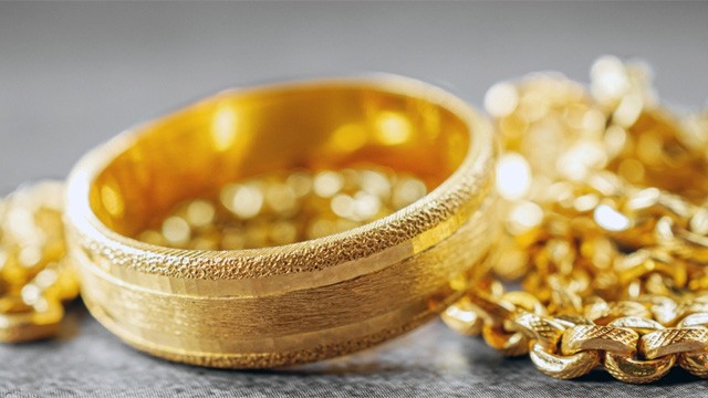 স্বর্ণ ব্যবহার নিয়ে হাদিসে যা বলা হয়েছে