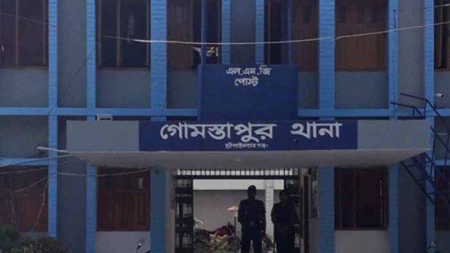 গোমস্তাপুরে ভ্যানযাত্রীদের গাছের সঙ্গে বেঁধে ডাকাতির অভিযোগ