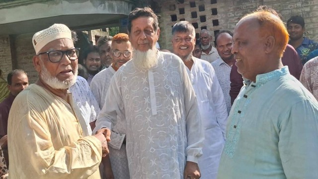 শিবগঞ্জে সাবেক সংসদ সদস্য শাহজাহান মিঞার গণসংযোগ