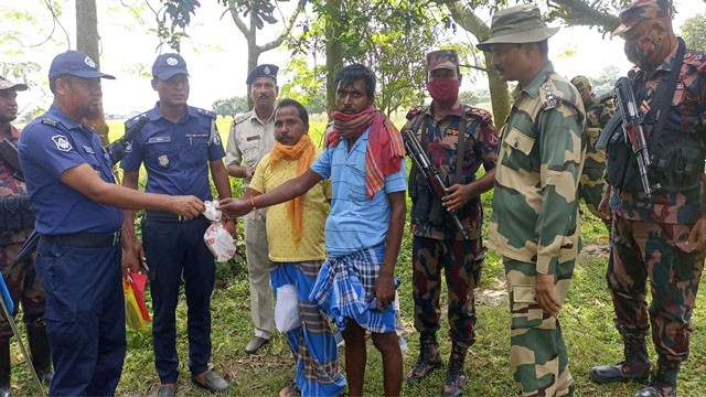 অজ্ঞাত ভাসমান মরদেহটি ভারতীয় নাগরিকের, পরিবারের কাছে হস্তান্তর