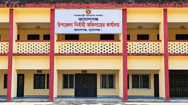 ‘আমার মৃত্যুর জন্য ইউএনও দায়ী’ বলে ফেসবুকে পোস্ট এসিল্যান্ডের, পরে হাসপাতালে ভর্তি