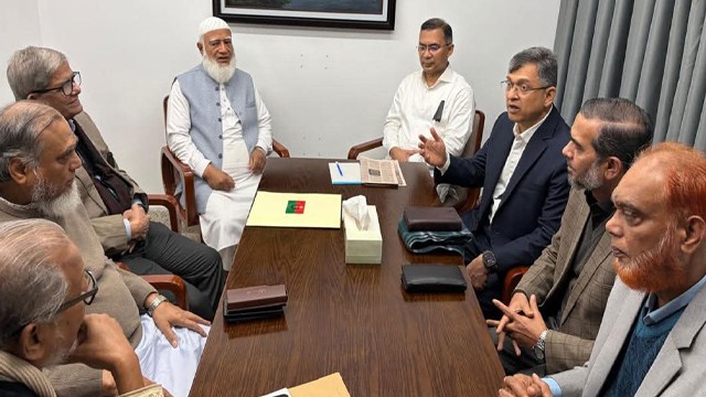 দেশের স্বার্থে মিলেমিশে আমরা একসঙ্গে কাজ করতে চাই