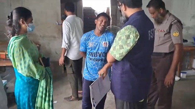 রাজশাহীতে বিএসটিআই’র অনুমোদনহীন জন্মদিনের কেক উৎপাদনকারীকে জরিমানা