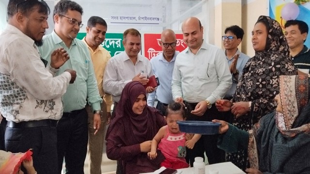 চাঁপাইনবাবগঞ্জে জাতীয় ভিটামিন ‘এ’ প্লাস ক্যাম্পেইনের উদ্বোধন