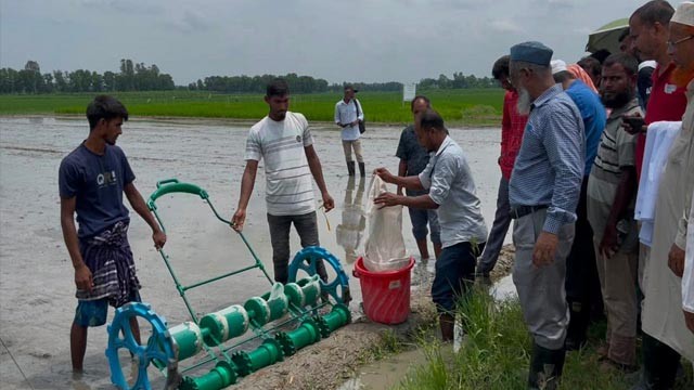 রাজশাহীতে সংরক্ষণশীল কৃষির প্রসারে মাঠ দিবস ও আলোচনা সভা অনুষ্ঠিত