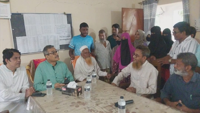 দিয়াড় মহাবিদ্যালয়ের নতুন রাস্তা ও বাউন্ডারির প্রতিশ্রুতি দিলেন হারুনুর রশিদ