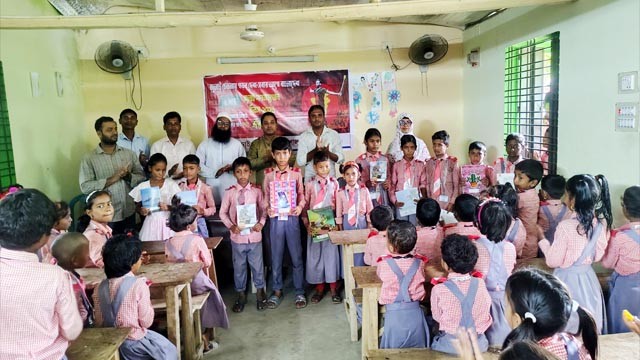 বাবুডাইং আলোর পাঠশালায় ‘জুলাই গণঅভ্যুত্থান দিবস’ পালন