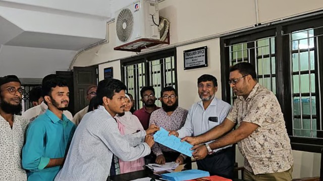 রাকসু নির্বাচনের মনোনয়ন ফরম বিতরণ শুরু