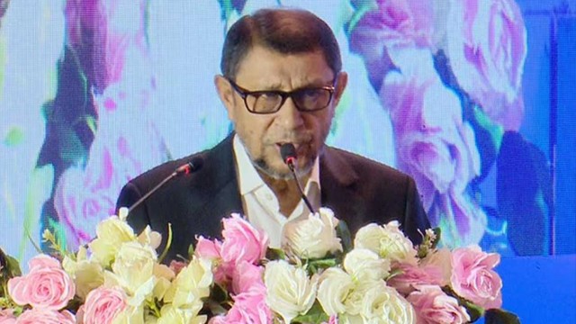 ‘অপারেশন নয়, আগে বিকল্প ভাবুন’— চিকিৎসকদের উদ্দেশ্যে স্বাস্থ্যমন্ত্রী