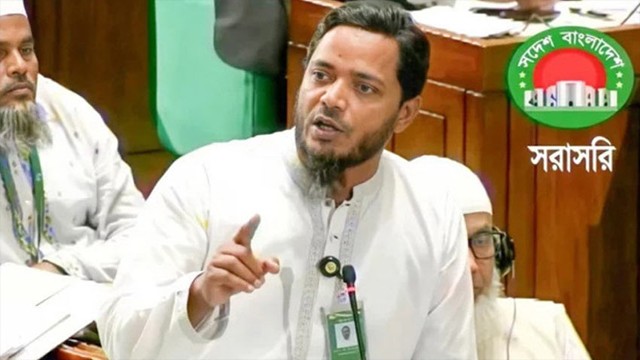 হামে ৩০০ শিশু মারা গেলেও স্বাস্থ্যমন্ত্রী পদত্যাগের কথা ভাবলেন না কেন