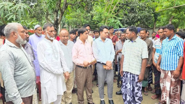 শিবগঞ্জে বজ্রপাতে নিহত দুই পরিবার পেল আর্থিক সহায়তা