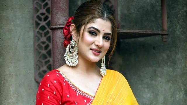 ধর্ষণের অভিযোগে গ্রেপ্তার শ্রাবন্তীর ব্যক্তিগত সহকারী, যা বললেন অভিনেত্রী