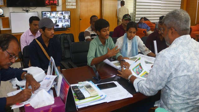 আরডিএ চেয়ারম্যানের সহযোগিতা চান প্রাণীকল্যাণে কাজ করা শিক্ষার্থীরা