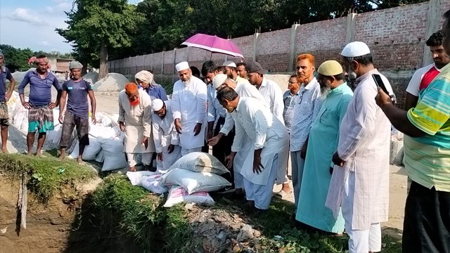 রহনপুরে পুনর্ভবা নদীর ভাঙন রোধে পানি উন্নয়ন বোর্ডের কাজ শুরু
